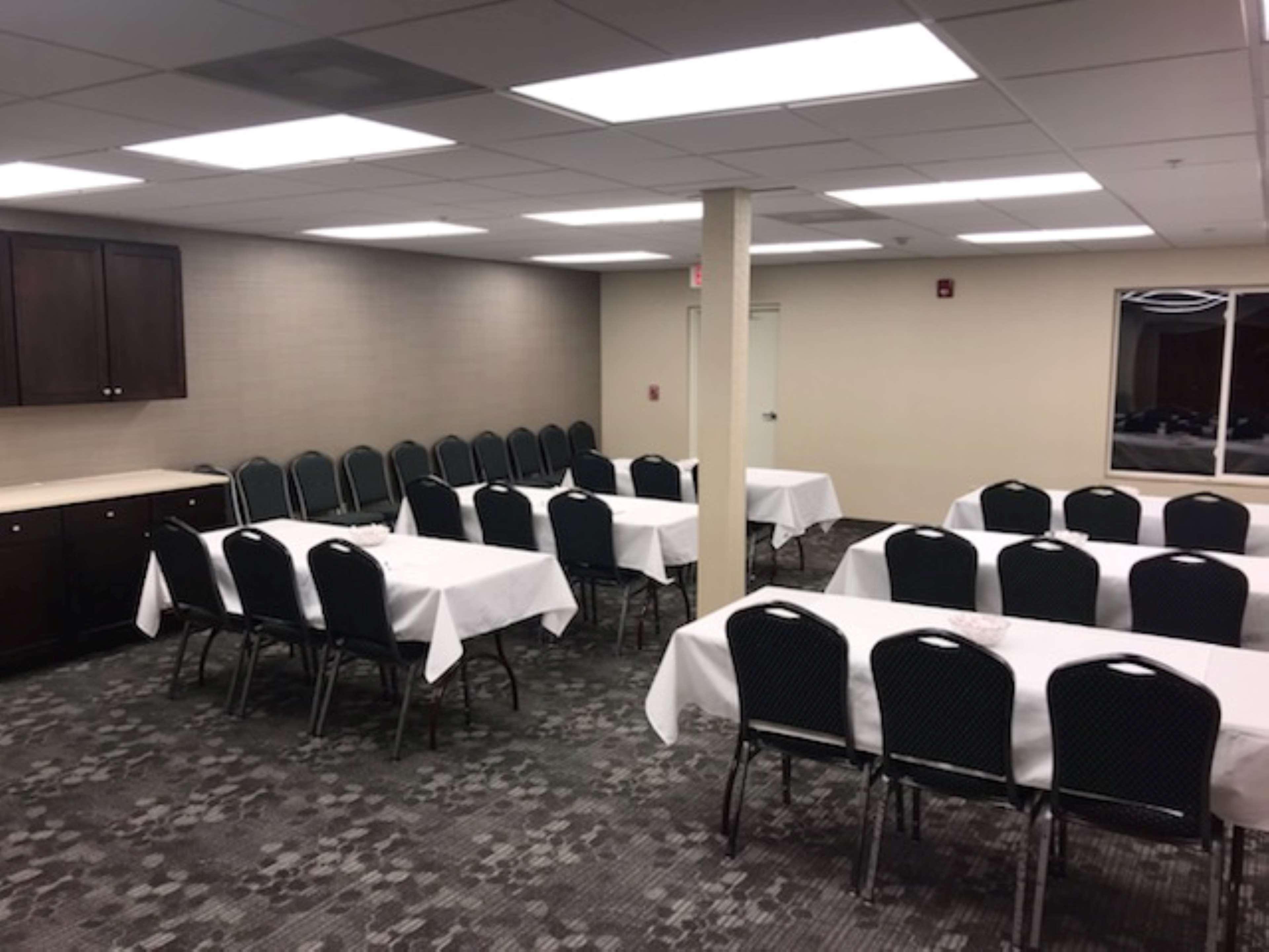 Best Western Dothan Inn & Suites Extérieur photo
